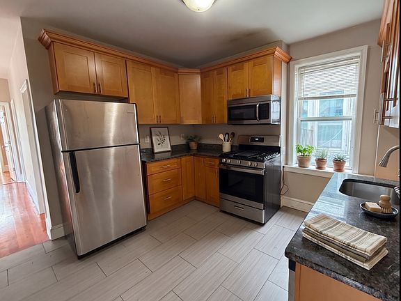 2nd image of 241 Maverick St #2B
