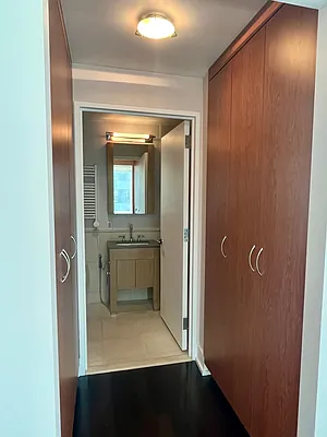 Rented by RELO REDAC INC. | media 7