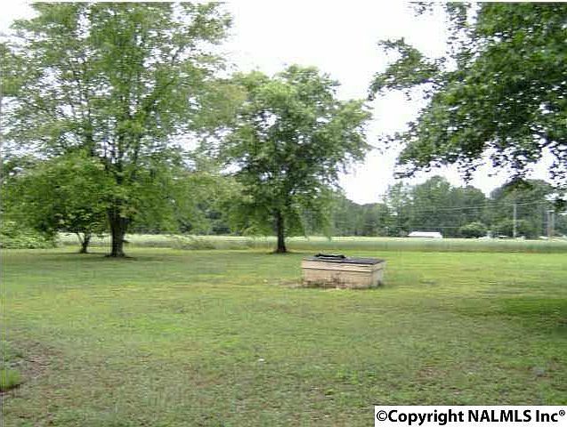 2nd image of 640 McKee Rd