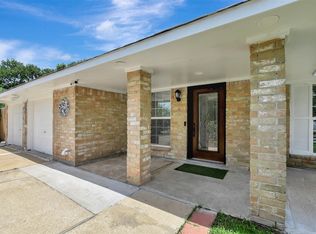 11803 Rhinebeck Dr, Houston, TX 77089