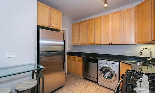 538 W Cornelia Ave #1S — Photo 14