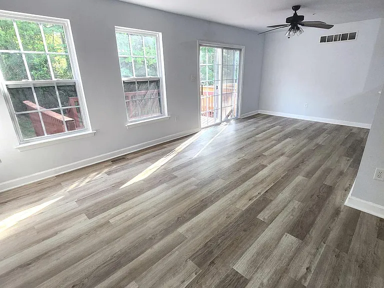 302 Hidden Dr — Photo 9