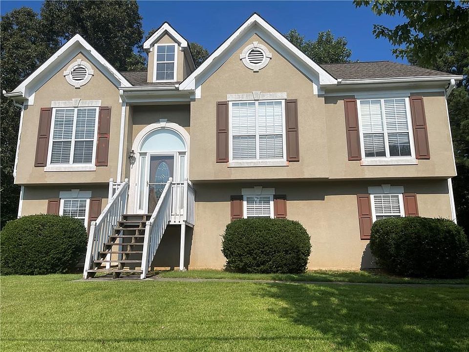 1st image of 4845 Hunt Club Dr