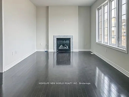 77 Brookfam St — Photo 8