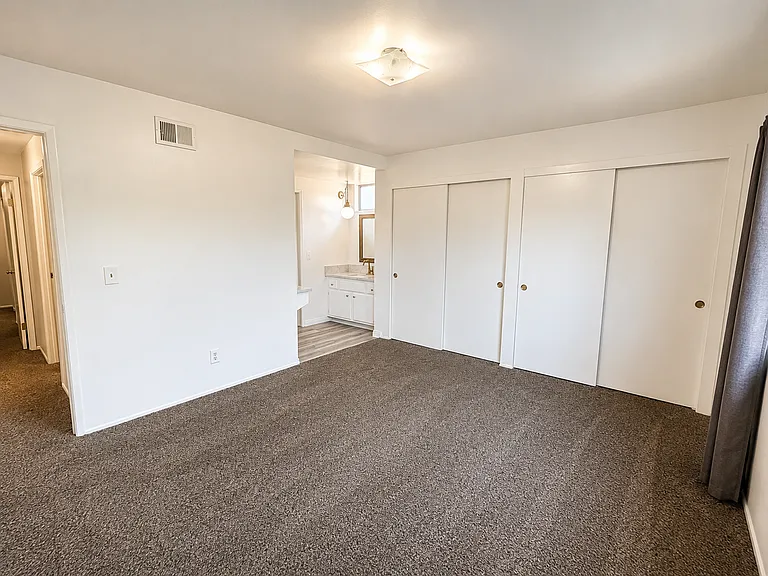 1521 Oak Hill Dr — Photo 5