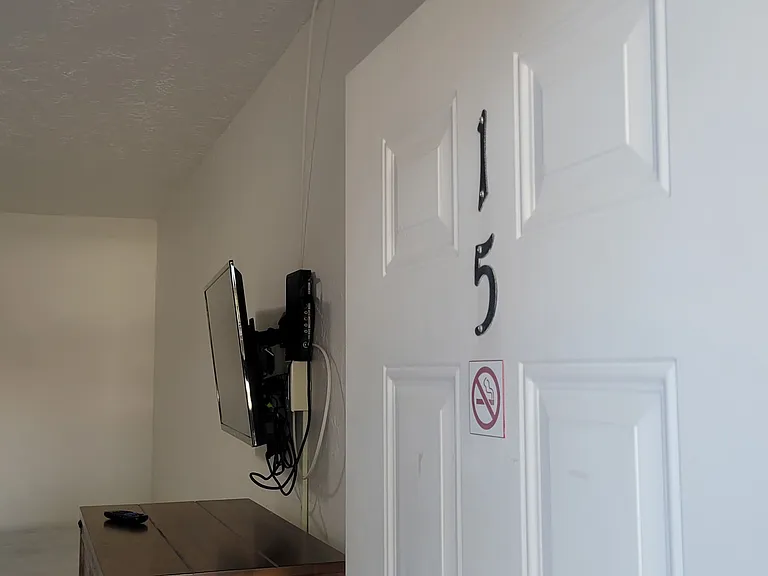 1302 N Date St #15 — Photo 6
