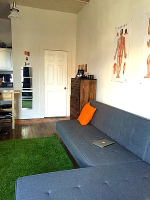 Rented by Grand & Co. | media 9