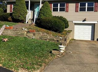 110 Strawn Rd, Perryopolis, PA 15473