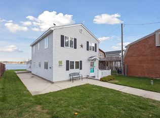 45642 Lake Dr, Decatur, MI 49045