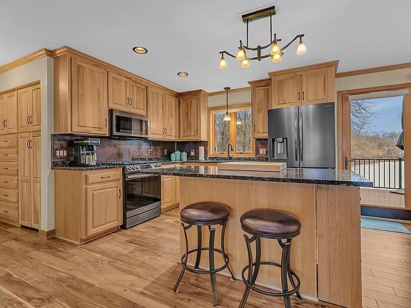 2nd image of 20798 Edgedale Ct
