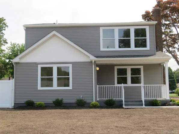 271 Washington Avenue, Patchogue, NY 11772
