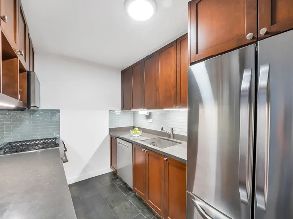 235 East 87th Street image 3 of 10