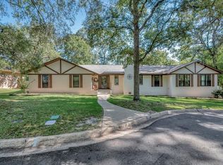 2035 Surrey St, Nacogdoches, TX 75965