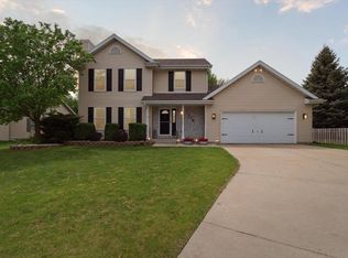 178 Weybridge Dr, Sun Prairie, WI 53590