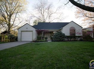 2009 SW Collins Ave, Topeka, KS 66604