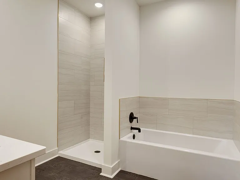 315 Sandstone Ave #101 — Photo 5
