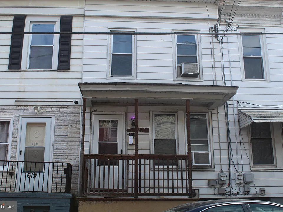 621 W Norwegian St