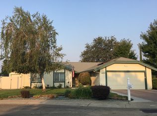2371 Monterey Ct, Redding, CA 96001