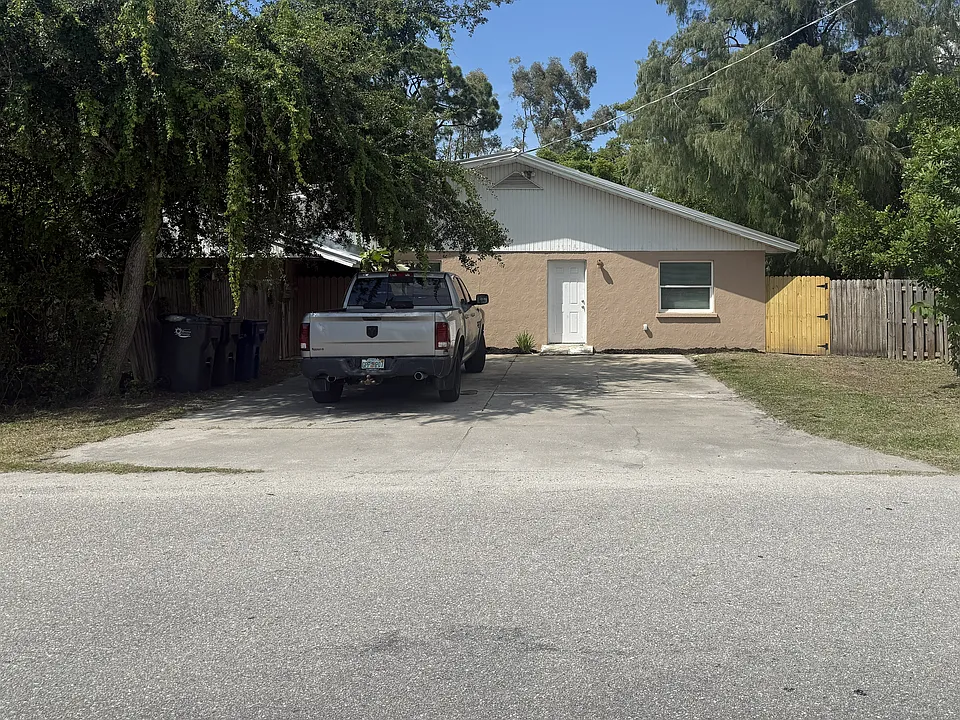 2915 47th Ave W