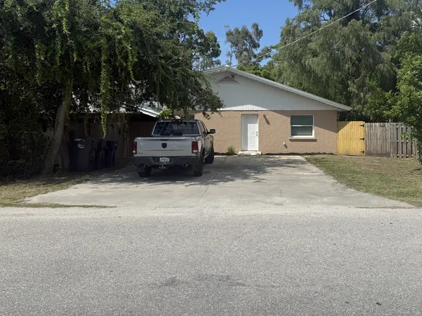 2915 47th Ave W, Bradenton, FL 34207