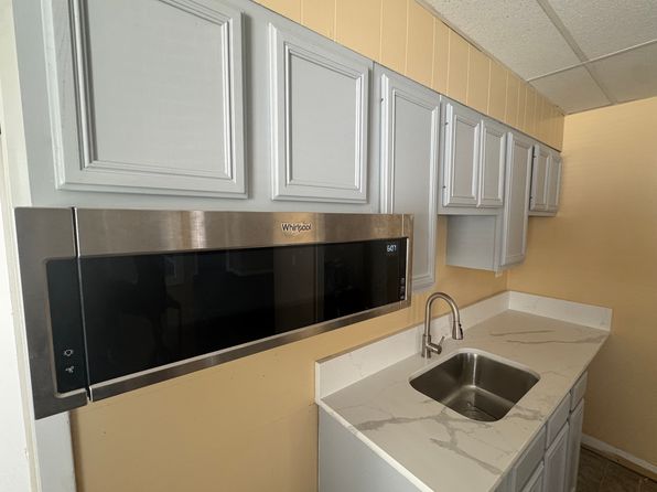 12 Church St #2L