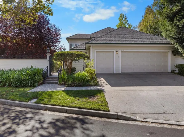 817 Redwood Dr, Danville, CA 94506