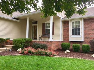 1827 E Shadow Cir, Wichita, KS 67219