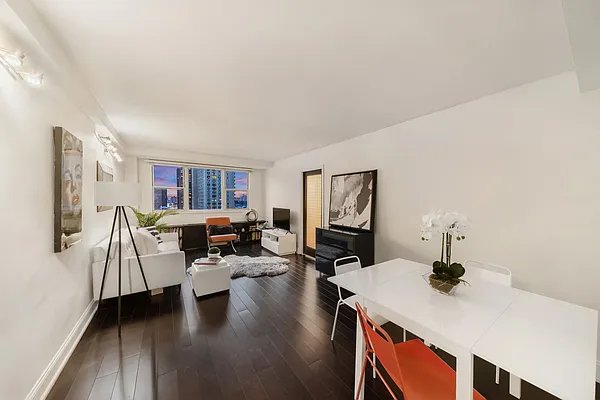 Sold by Compass | media 29