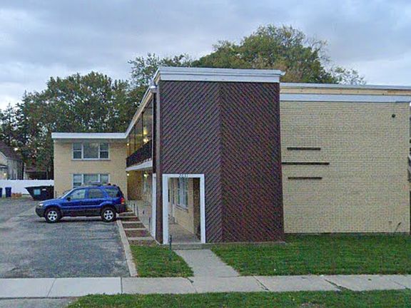 5th image of 2631 123rd St #4