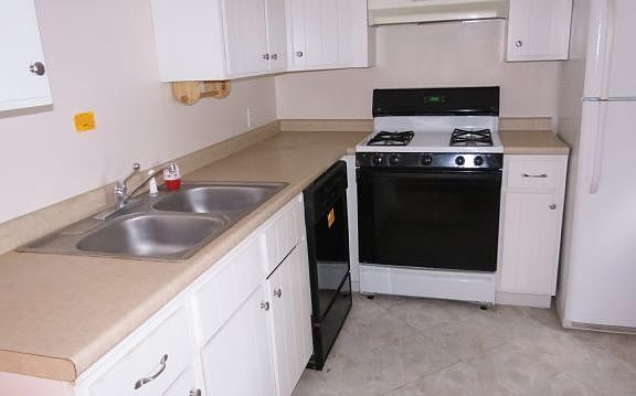 3rd image of 1406 Mississippi St