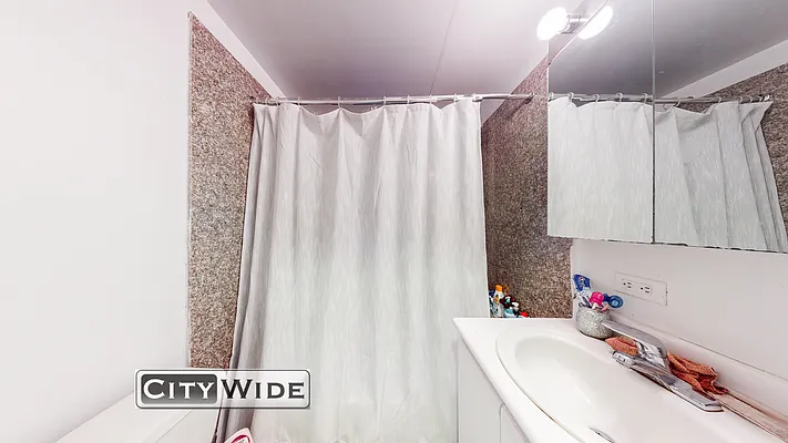 Rented by City Wide Apartments | media 17