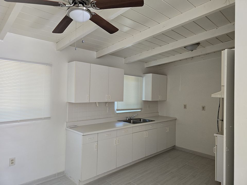 Very Large Open Kitchen