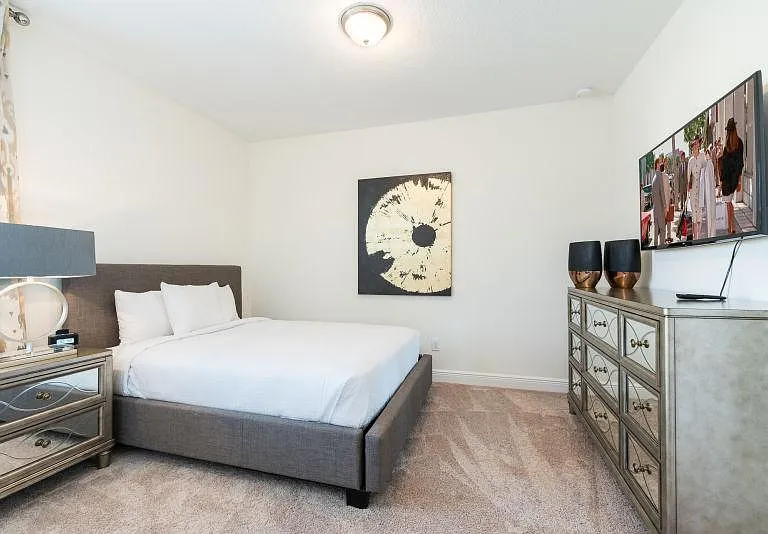 Suite 2:1 Queen Size Bed 60"*80"