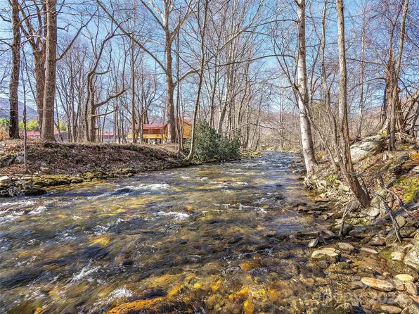 74 Badd Ln #3 & 4, Maggie Valley, NC 28751