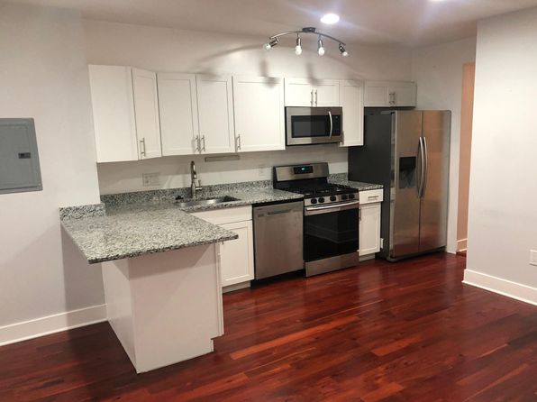 3928 7th St NE #2