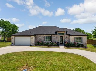203 McElroy St, Whitesboro, TX 76273