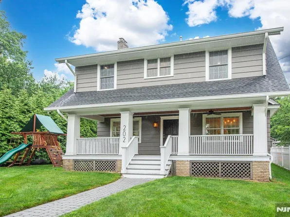 202 Watchung Ave, Montclair, NJ 07043