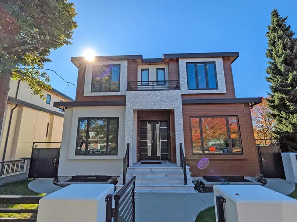 108 E 51st Ave, Vancouver, BC V5X 1C3