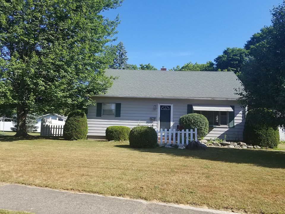 1st image of 307 Strait Ct