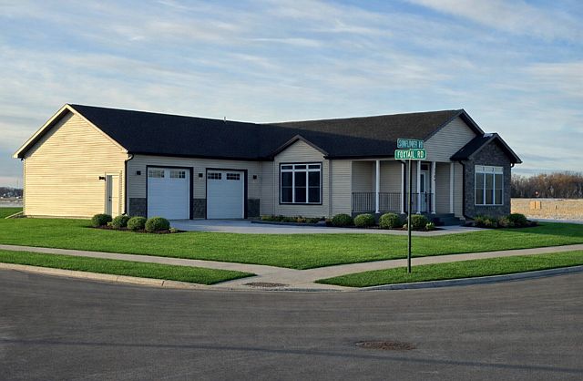 1st image of 1106 Sunflower Rd