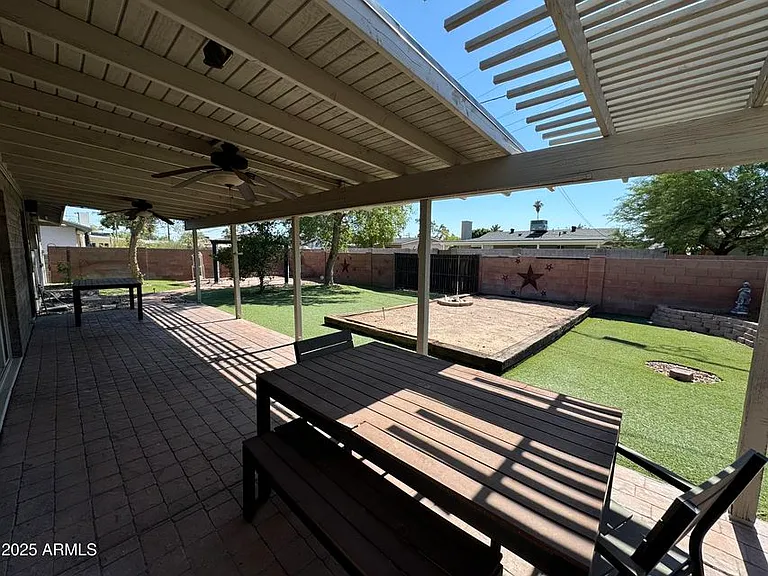 2520 S Terrace Rd — Photo 11