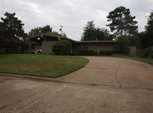 211 NW Mockingbird Rd, Lawton, OK 73507