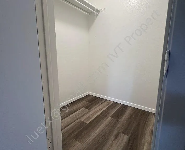 7912 Echo Wind St #7912 — Photo 9