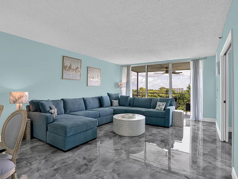 4015 W Palm Aire Dr #704 — Photo 19