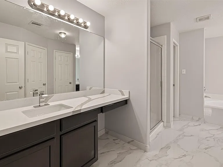 71 N Forrest Ave — Photo 30