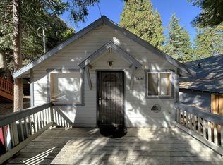 23348 S Village Ln, Crestline, CA 92325