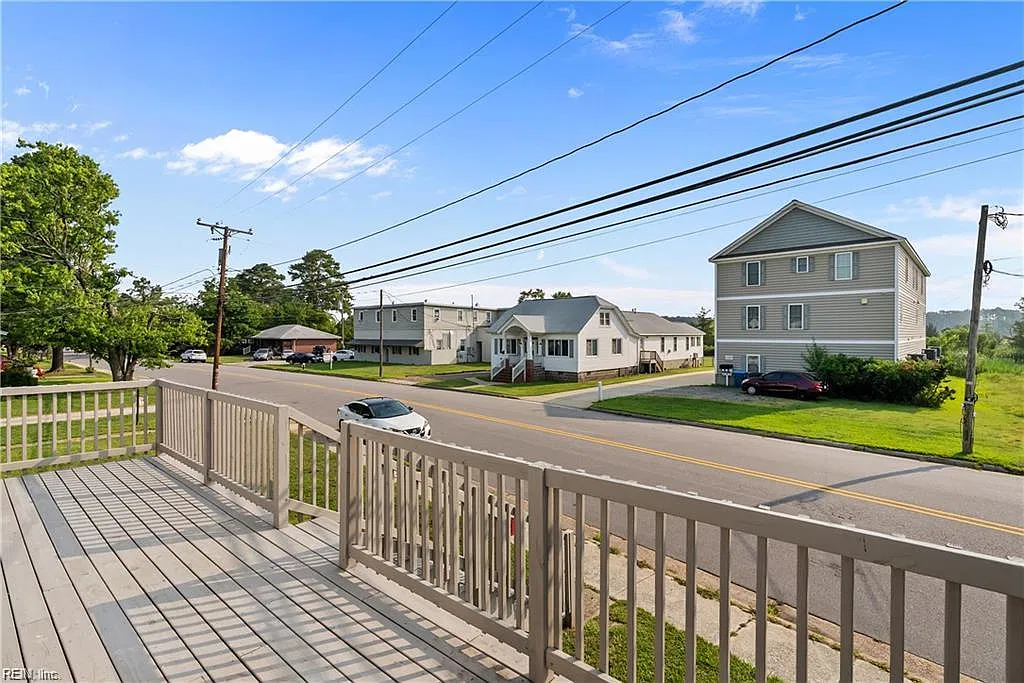 1226 Poquoson Avenue - 1 — Photo 4
