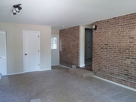 4th image of 1711 W Olive St