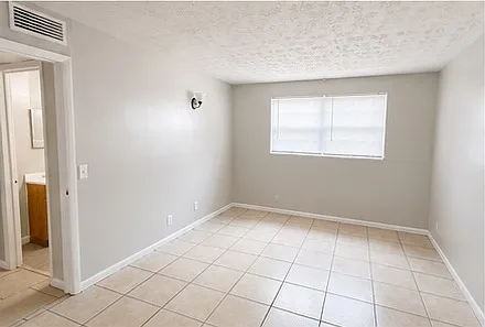 Aria Apartments — Photo 4