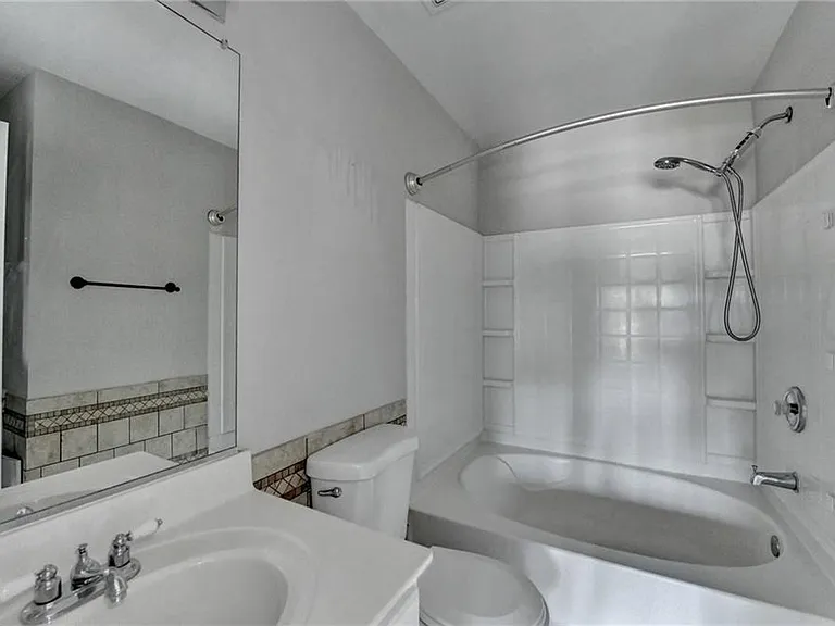 3187 Mill Springs Cir — Photo 18